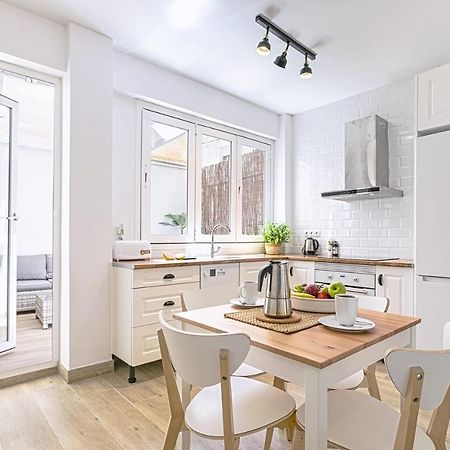 Precioso Apartamento Con Patio Málaga Esterno foto