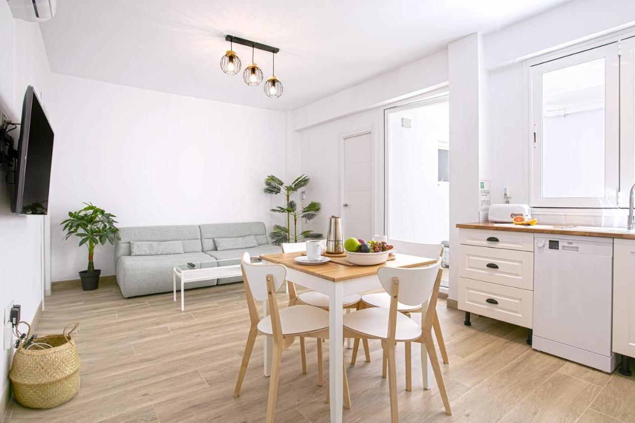 Precioso Apartamento Con Patio Málaga Esterno foto